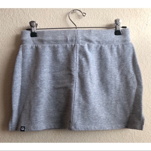 Fabletics Amara Gray Athletic Skirt - Picture 2 of 3